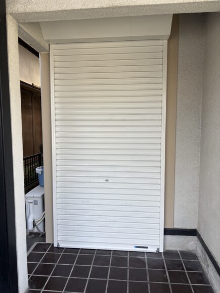 新規シャッターの取り付け
