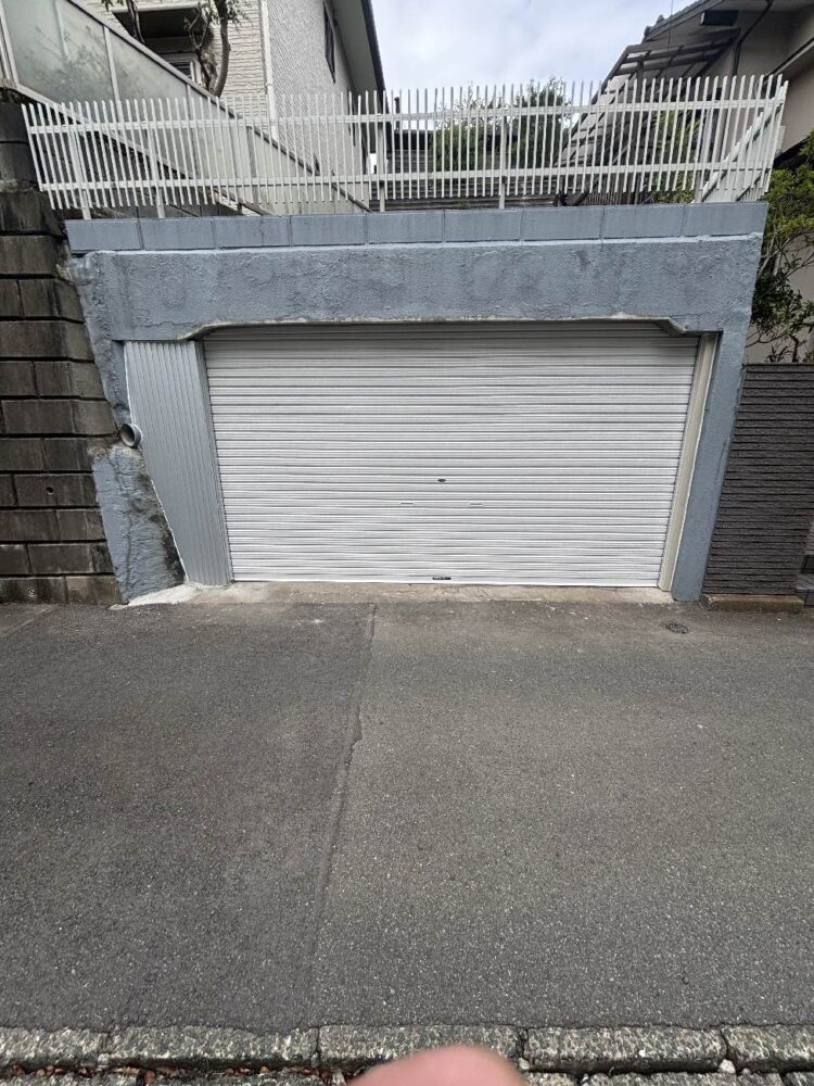 【福岡市中央区】車庫の手動シャッター交換工事!耐風ガードLSで安心のガレージへ